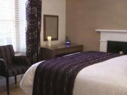 Rooms at the Apple Pie