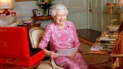 Elizabeth II becomes longest serving Monarch