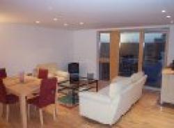 Oaks Square Apartments